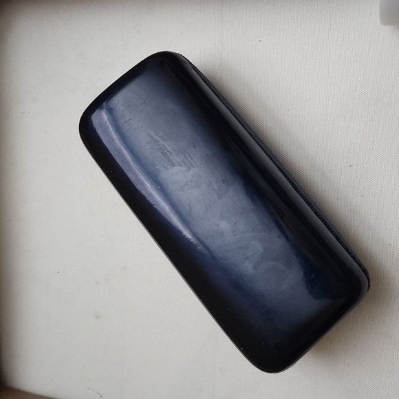 Maui Jim Men's Sunglasses and Case - Picture 9 of 12